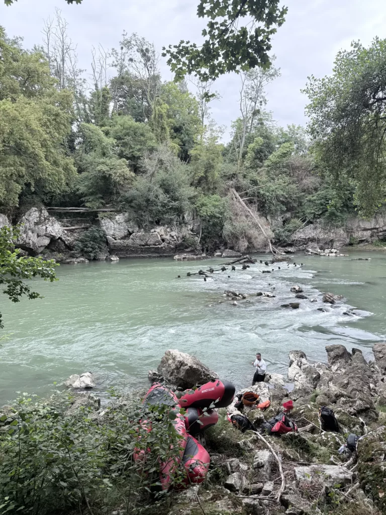 Rapide entre les rochers du gave de Pau, entre Orthez et Peyrehorade